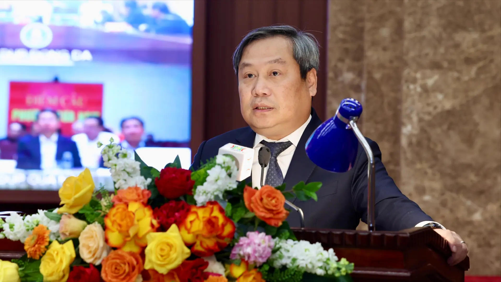 Chính quyền thành phố đang khẩn trương làm thật, làm nhanh trong mọi công việc